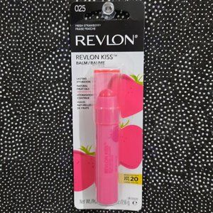 🔵 $ 3.00 Revlon Kiss Lip Balm 025 Fresh Strawberry